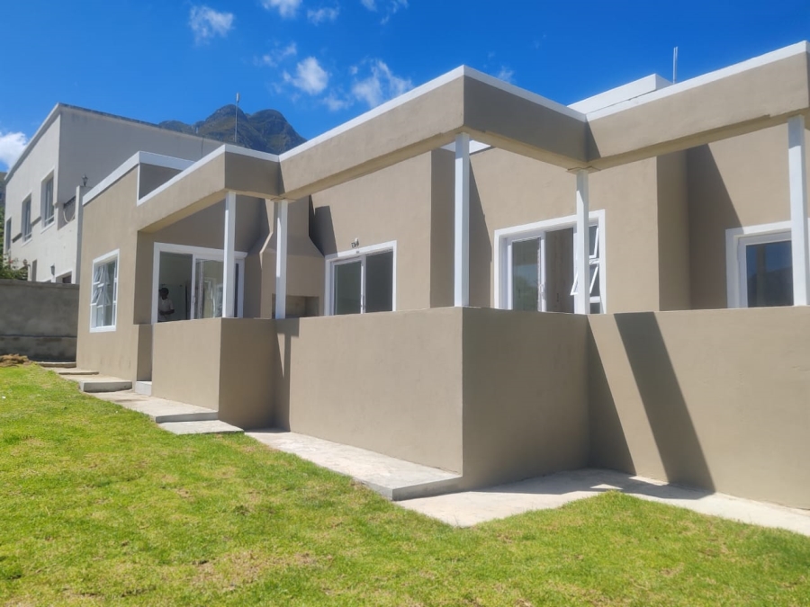 3 Bedroom Property for Sale in Palmiet Western Cape